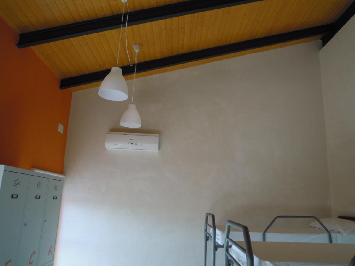 Hostel Cañaveral Стая снимка
