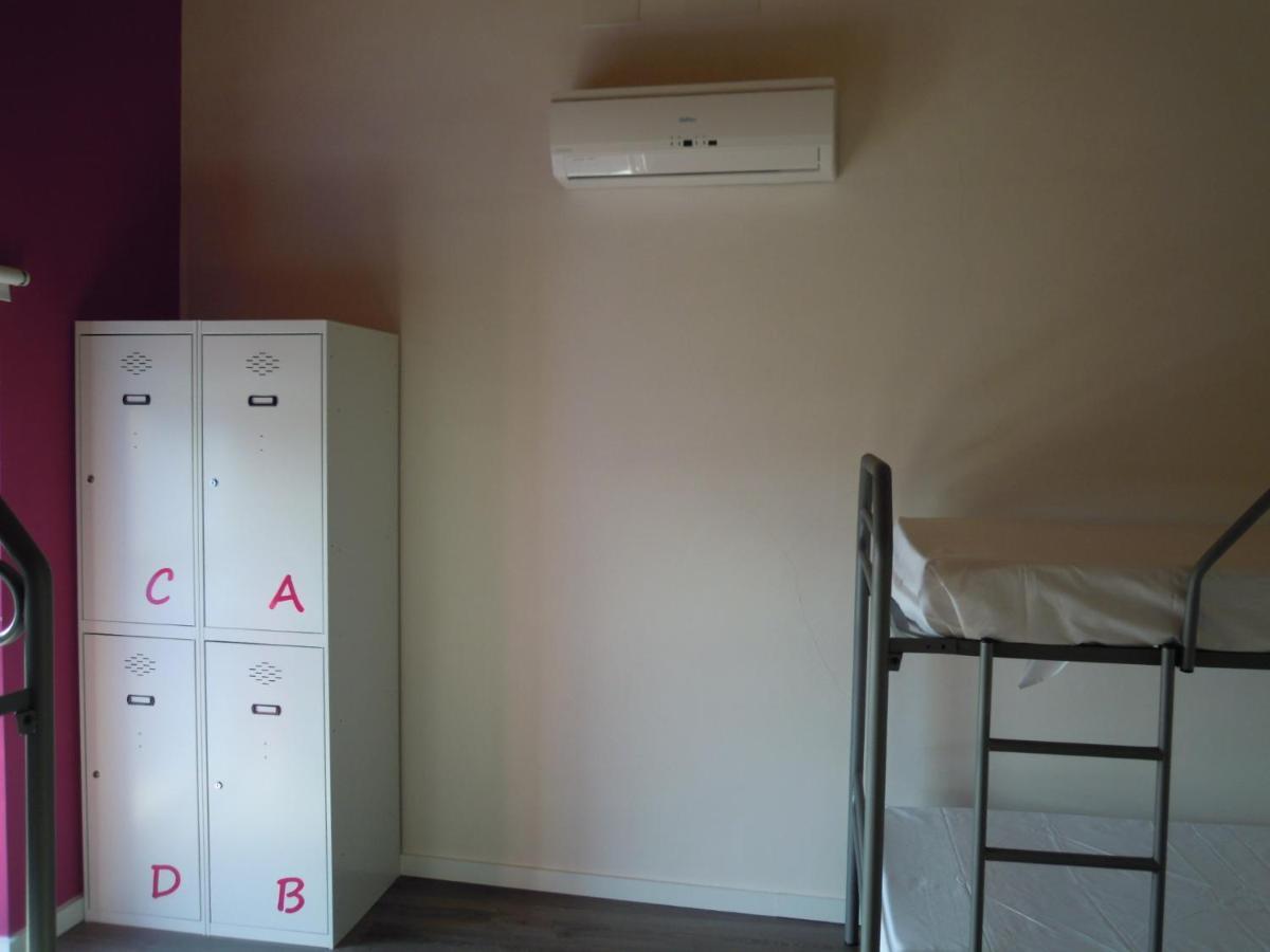 Hostel Cañaveral Стая снимка