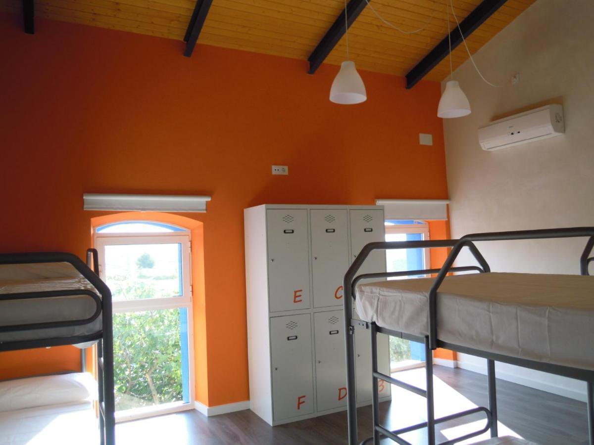 Hostel Cañaveral Стая снимка